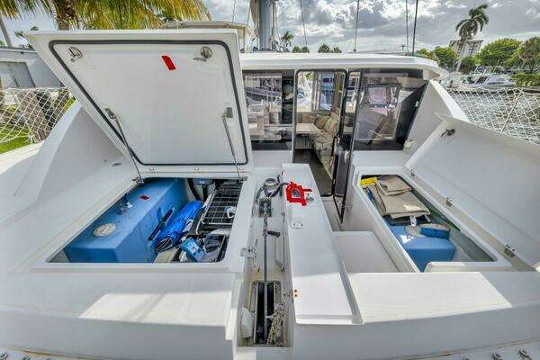 Leopard 40 Owners Version Yacht For Sale