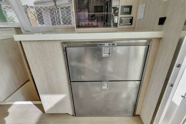 Leopard 40 Owners Version Yacht For Sale