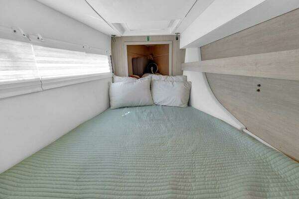 Leopard 40 Owners Version Yacht For Sale