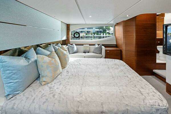 Princess V55 Yacht For Sale