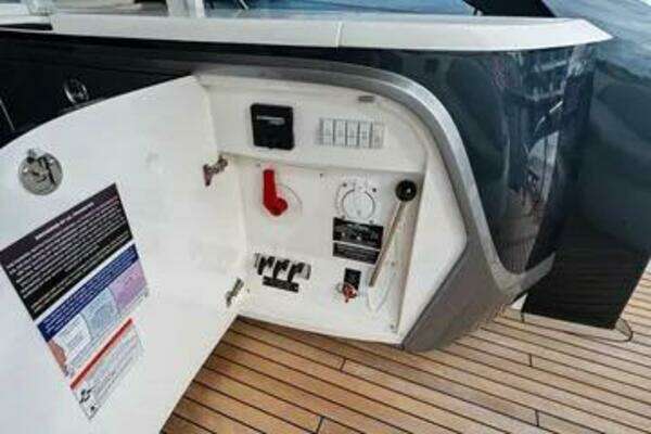 Princess V55 Yacht For Sale