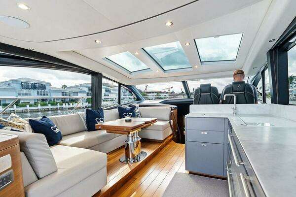 Princess V55 Yacht For Sale
