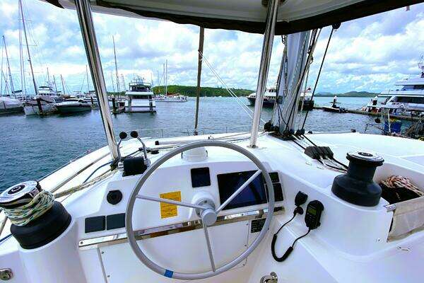 Bali 4.4 Open Space Yacht For Sale