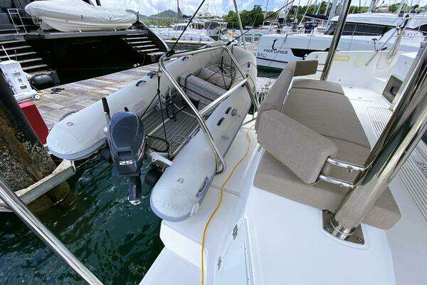 Bali 4.4 Open Space Yacht For Sale