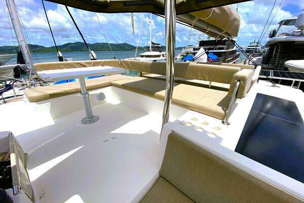 Bali 4.4 Open Space Yacht For Sale