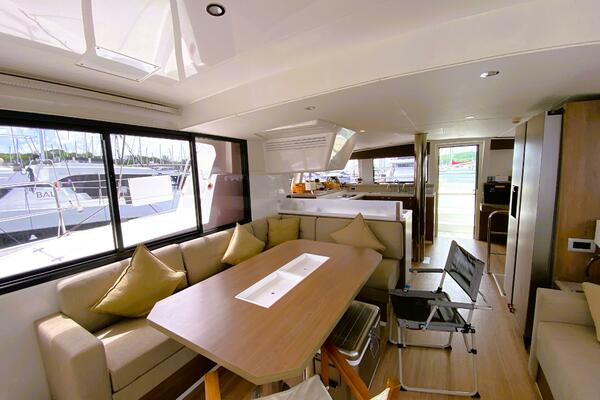 Sunchaser 43ft Bali Yacht For Sale