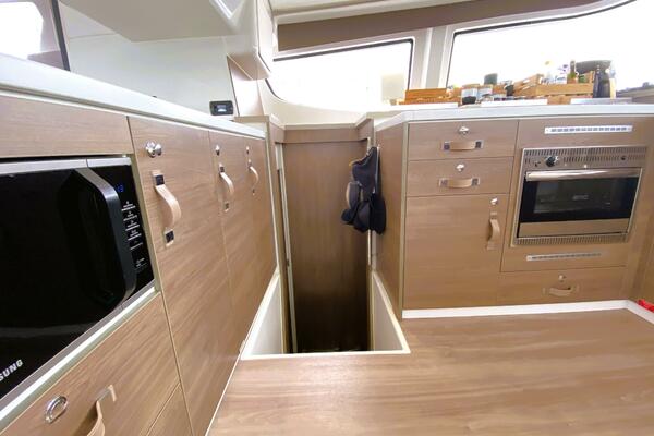 Sunchaser 43ft Bali Yacht For Sale