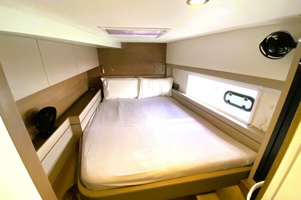 Sunchaser 43ft Bali Yacht For Sale