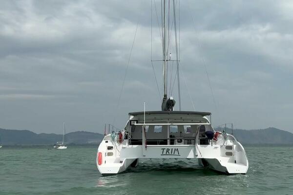 Trim 39ft Custom Yacht For Sale