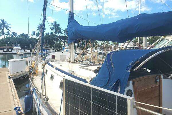 Photo of the 1989 Pacific Seacraft Cutter "ADAGIO"