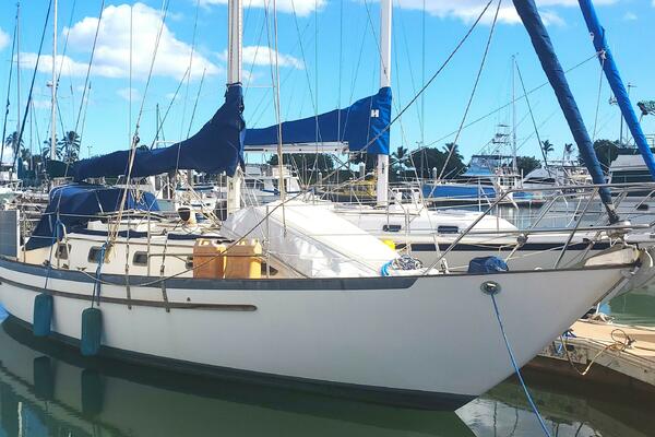 ADAGIO 34ft Pacific Seacraft Yacht For Sale