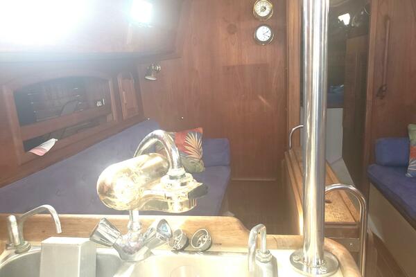 ADAGIO 34ft Pacific Seacraft Yacht For Sale