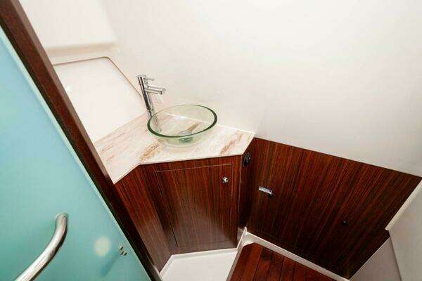 Pursuit DC 365 Dual Console Yacht For Sale