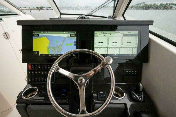 Pursuit DC 365 Dual Console Yacht For Sale