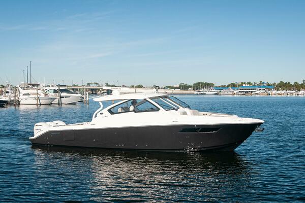 Silver Lining 36ft Pursuit Yacht For Sale