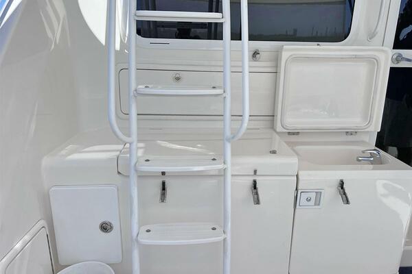 SAFARI 40ft Riviera Yacht For Sale