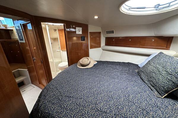 SAFARI 40ft Riviera Yacht For Sale
