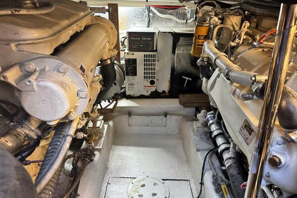 SAFARI 40ft Riviera Yacht For Sale