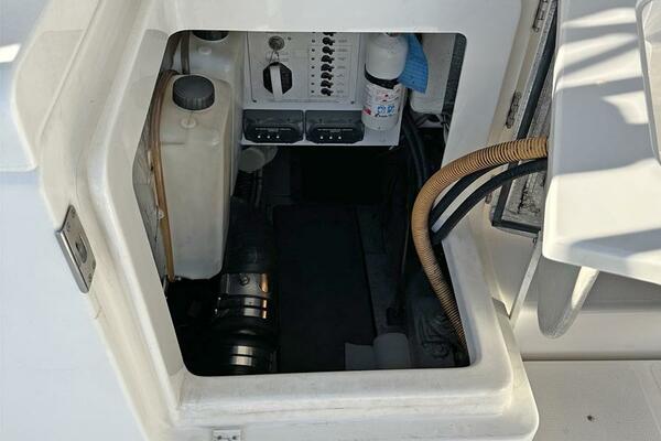 SAFARI 40ft Riviera Yacht For Sale