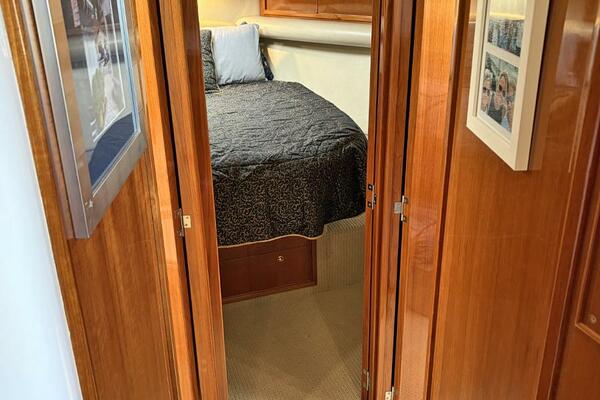 SAFARI 40ft Riviera Yacht For Sale