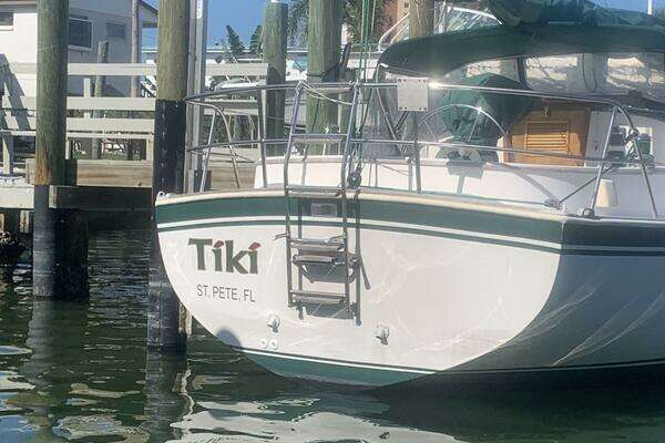 Photo of the 1987 Nonsuch Ultra 30 "Tiki"