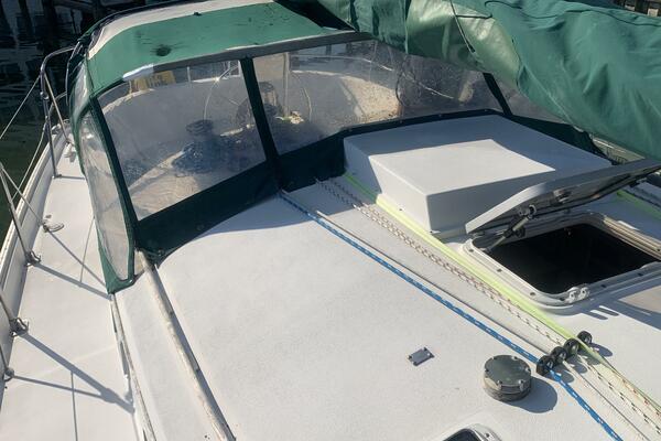 Tiki 30ft Nonsuch Yacht For Sale