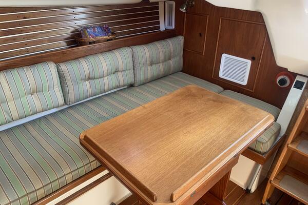 Tiki 30ft Nonsuch Yacht For Sale