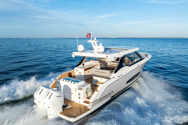 43ft Regal Yacht For Sale