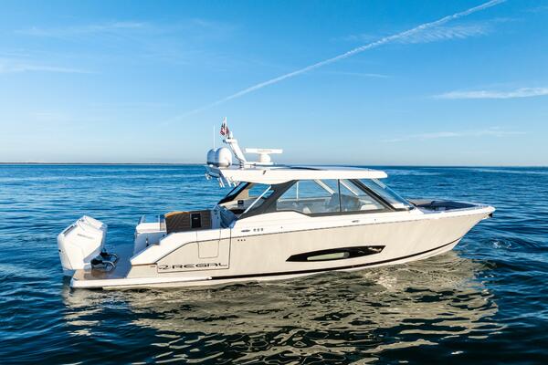 43ft Regal Yacht For Sale