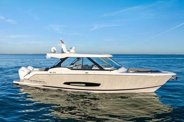 43ft Regal Yacht For Sale