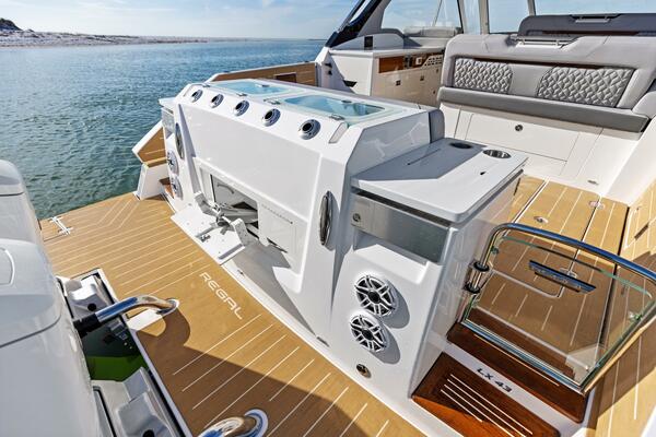 43ft Regal Yacht For Sale