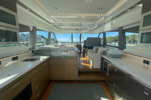 Tiara Yachts C53 Coupe Yacht For Sale