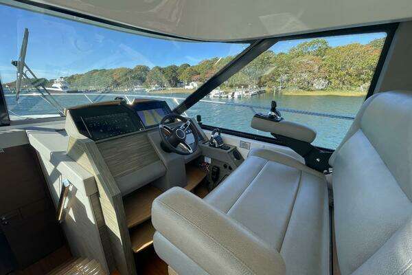 Tiara Yachts C53 Coupe Yacht For Sale