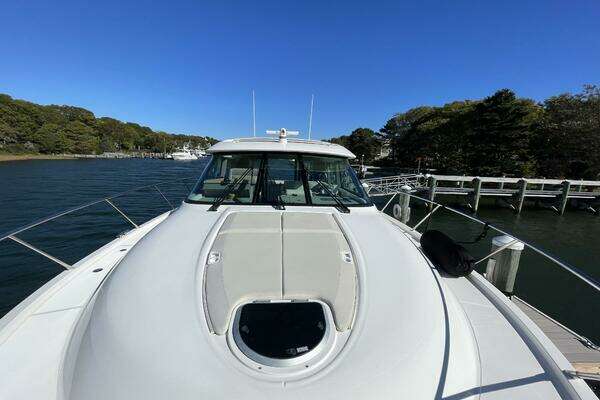 Tiara Yachts C53 Coupe Yacht For Sale