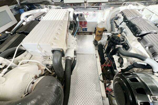 Albemarle 41 Express Yacht For Sale