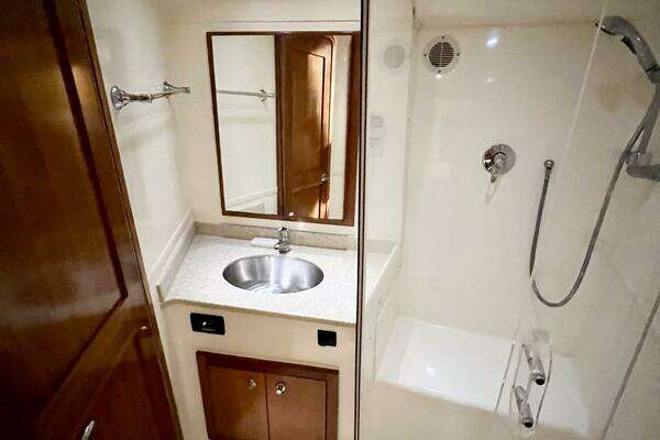 Albemarle 41 Express Yacht For Sale