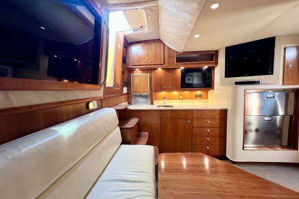 Albemarle 41 Express Yacht For Sale