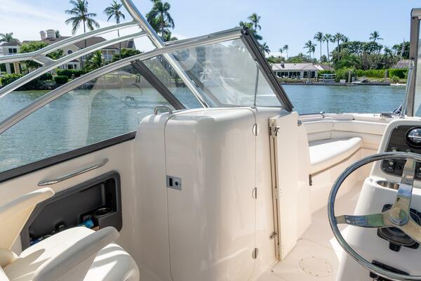 25ft Grady White Yacht For Sale