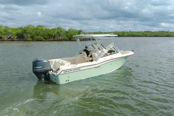 25ft Grady White Yacht For Sale