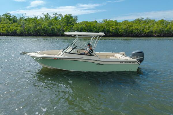 25ft Grady White Yacht For Sale