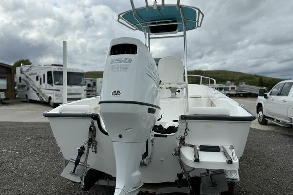 19ft Boston Whaler Yacht For Sale