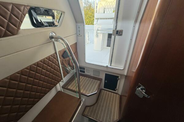 37ft Edgewater Yacht For Sale