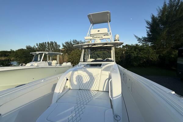 37ft Edgewater Yacht For Sale