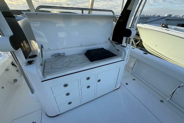 37ft Edgewater Yacht For Sale