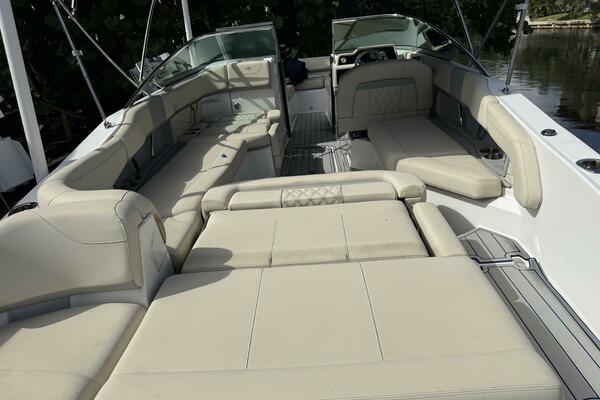 27ft Regal Yacht For Sale