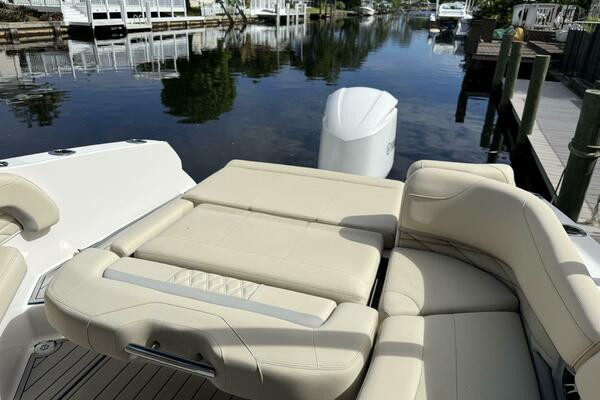 27ft Regal Yacht For Sale