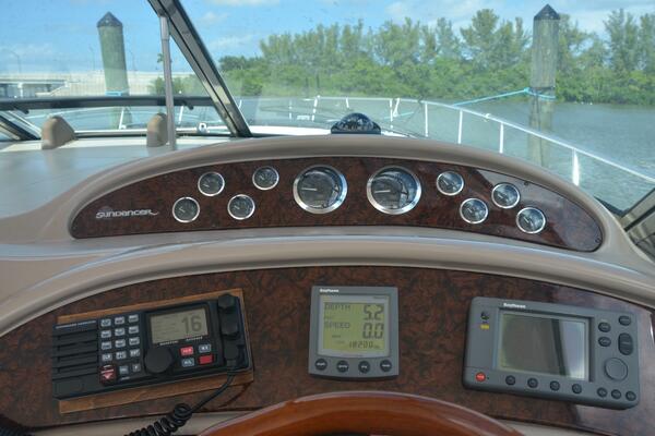 Sea Ray 46 4 RICH-SHER OR POORER - Cockpit - Helm