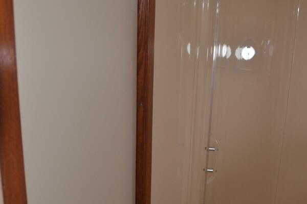 Sea Ray 46 4 RICH-SHER OR POORER - Master Ensuite Head