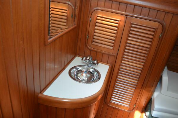Fleur De Lys 43ft Hans Christian Yacht For Sale