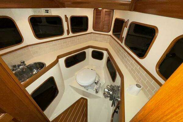 Hans Christian 43 Christina Yacht For Sale